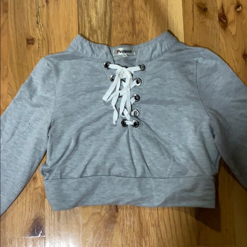 Cropped Gray Crwwneck